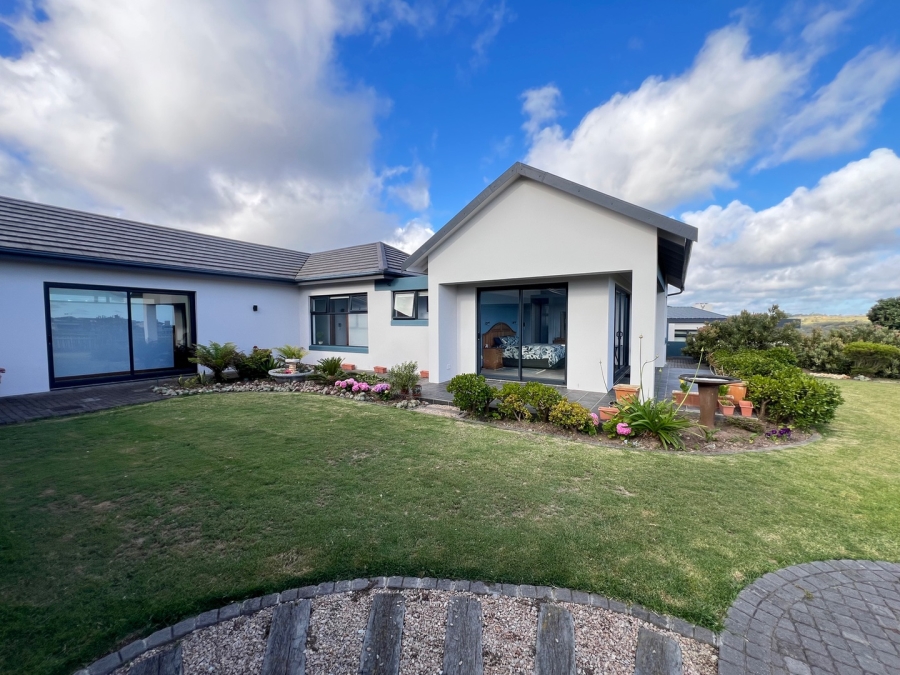 3 Bedroom Property for Sale in Oubaai Western Cape